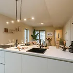 Chez Remi By Bloss